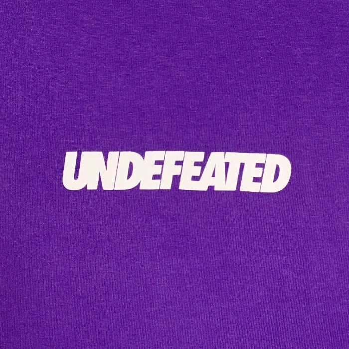 UNDEFEATED アンディーフィーテッド ロゴプリント Tシャツ パープル Size XL 福生店